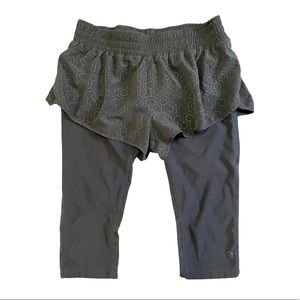 MPG Black Cropped Leggings with Shell Shorts Size S
